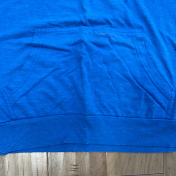 Excellent Condition Steamboat Springs, Colorado Hooded Shirt - Picture 5 of 10